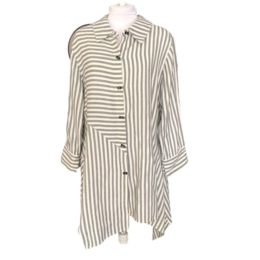SOFT Surroundings Linen Blend Long Sleeve Asymmetrical Hem Button Down Sz S - Picture 5 of 9